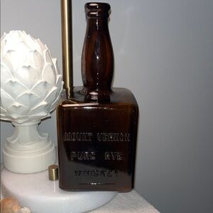 Mount Vernon Vintage Pure Rye Whiskey Brown Bottle